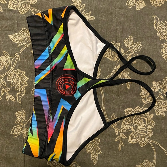 United lifters sports bra. Size L - Picture 2 of 3
